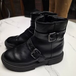 LOTS (5) of Girls Boots Size 2.